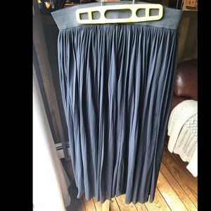 Vince Camuto skirt - Size S